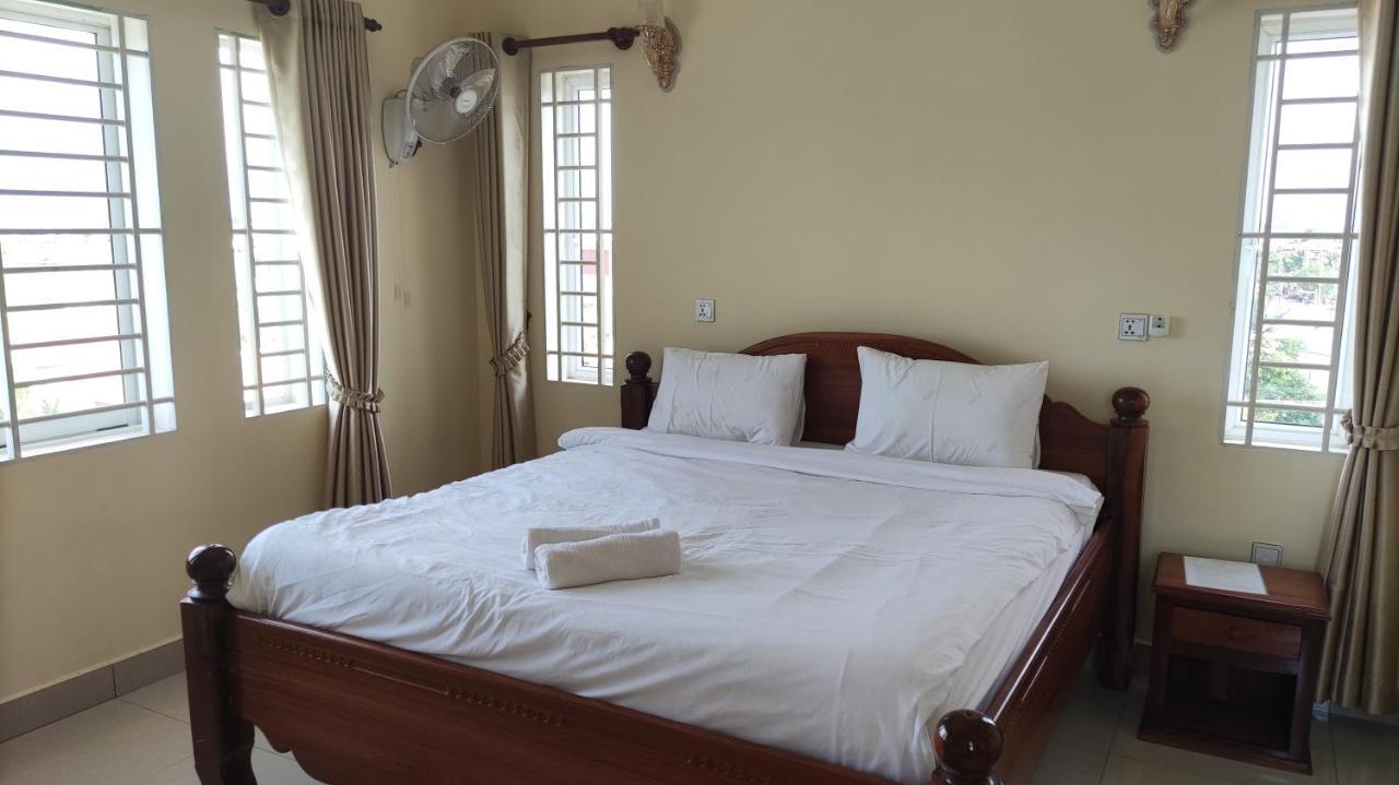 Monica Guesthouse Kampot Bagian luar foto