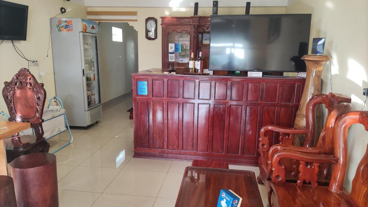 Monica Guesthouse Kampot Bagian luar foto