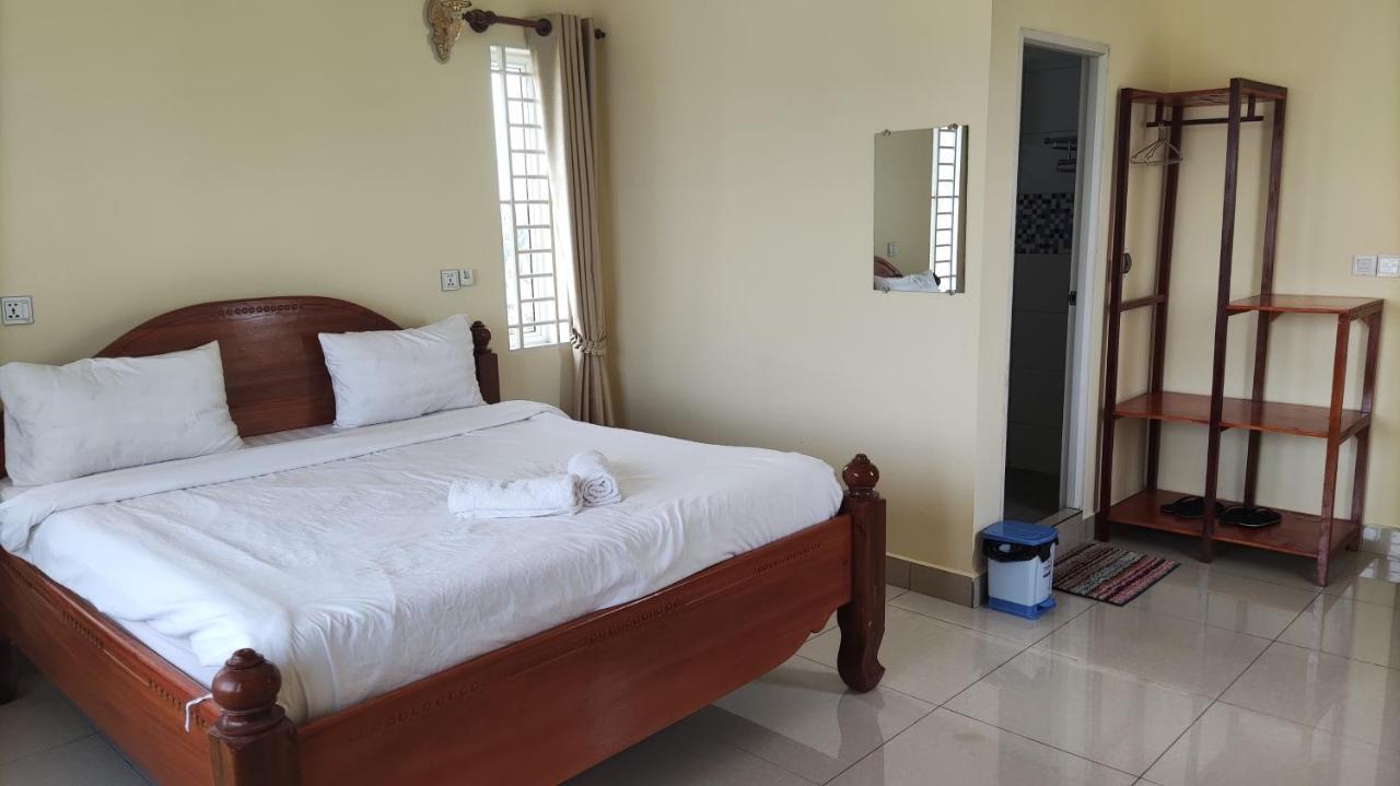 Monica Guesthouse Kampot Bagian luar foto