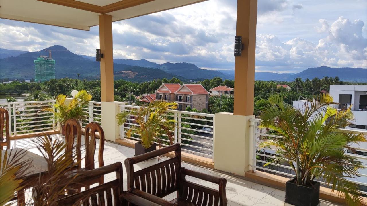 Monica Guesthouse Kampot Bagian luar foto